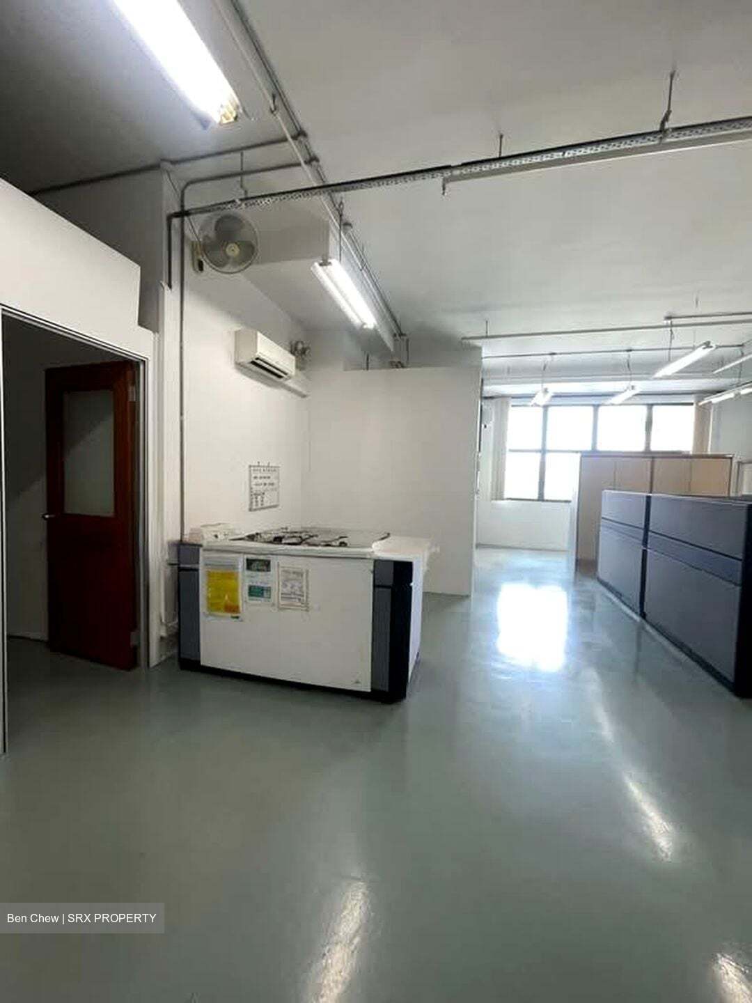 Tradehub 21 (D22), Factory #570469811